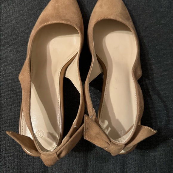 Heels - Picture 7 of 10